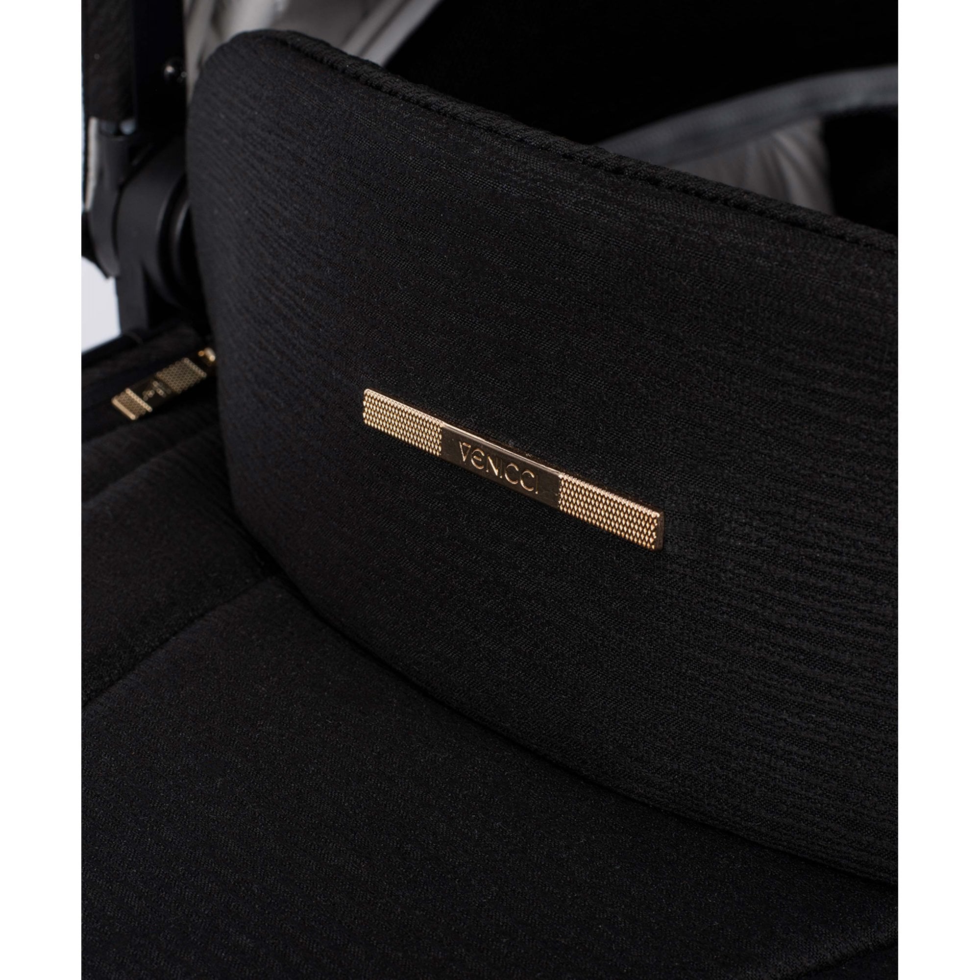 Venicci Upline 2 All Black 3in1 Travel System + Base