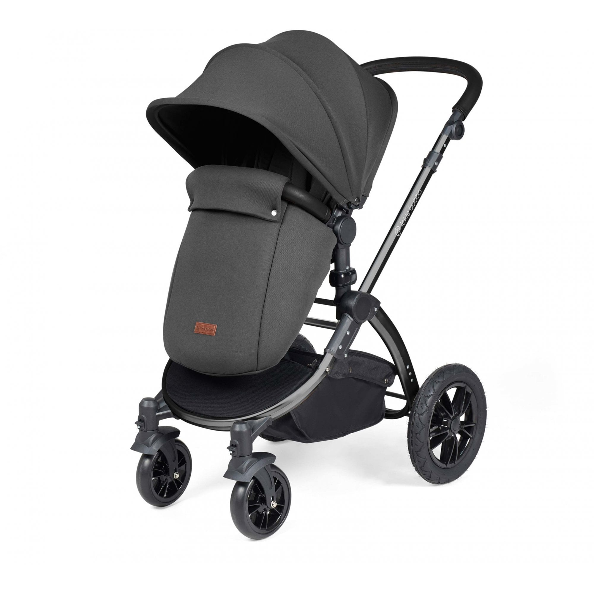 Ickle Bubba Stomp Luxe 12 Piece Travel System with i-Size Stratus Car Seat & ISOFIX Base Charcoal