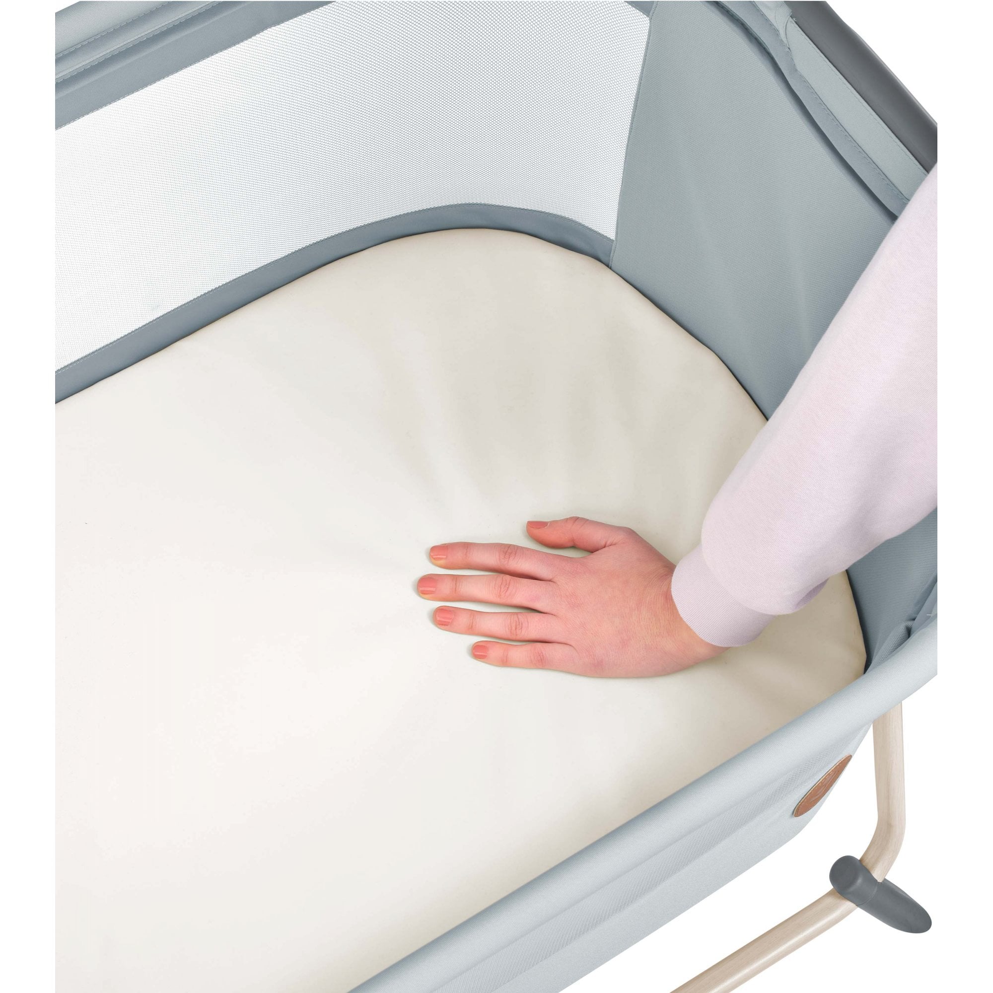 Maxi Cosi Tori Co-Sleeper Crib Beyond Grey