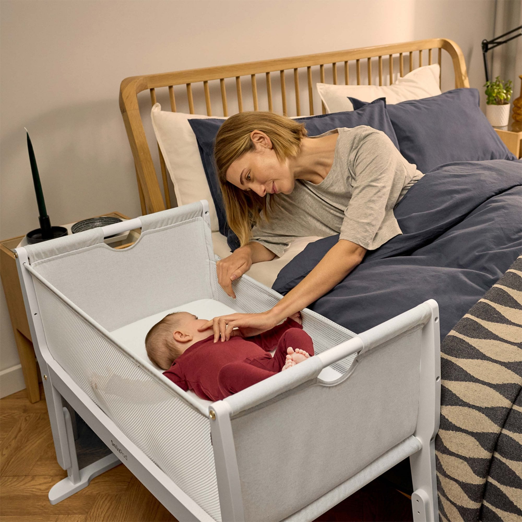 SNUZ SnuzPod Studio Bedside Crib Paris White