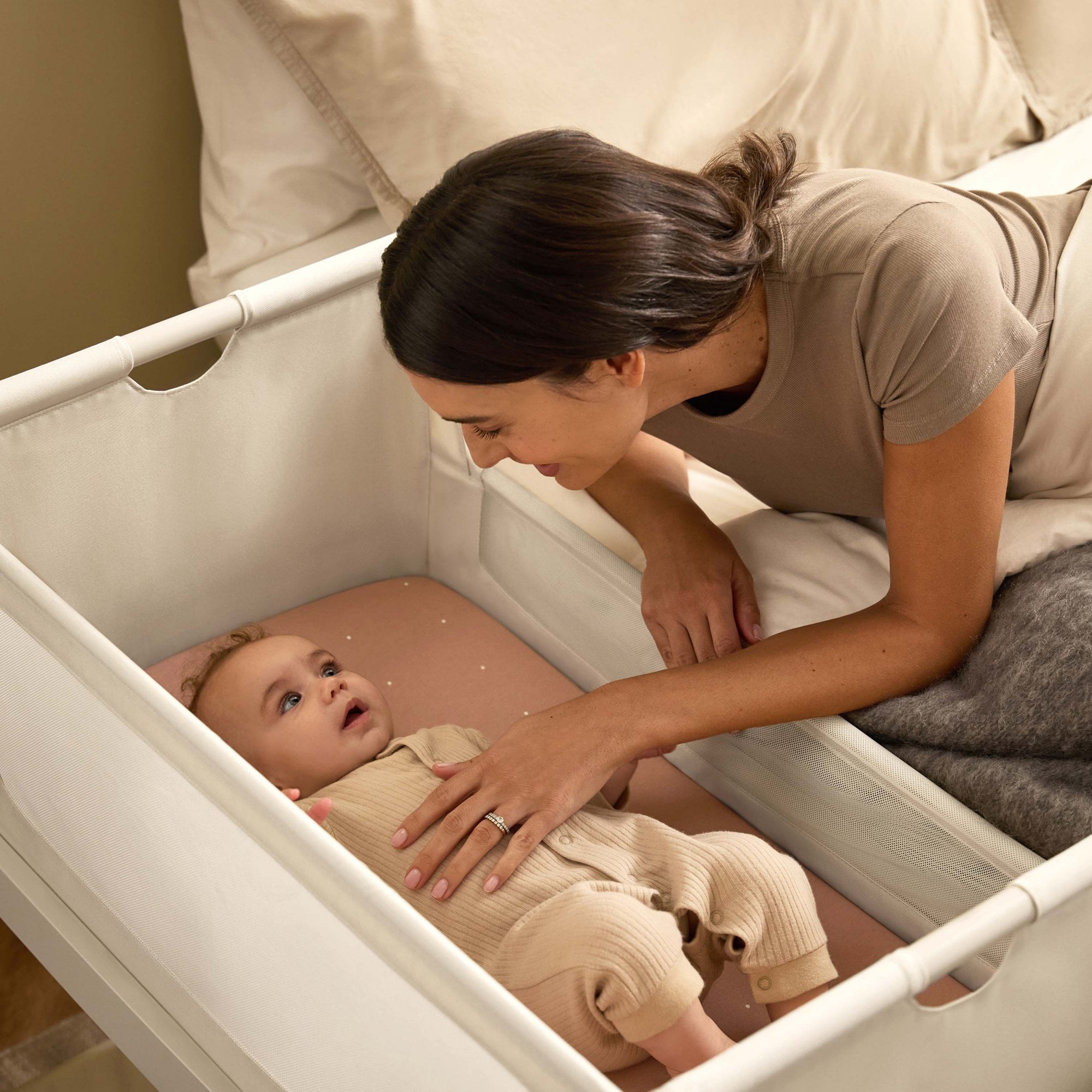 Snuz Snuzpod 5 Bedside Crib Cashmere