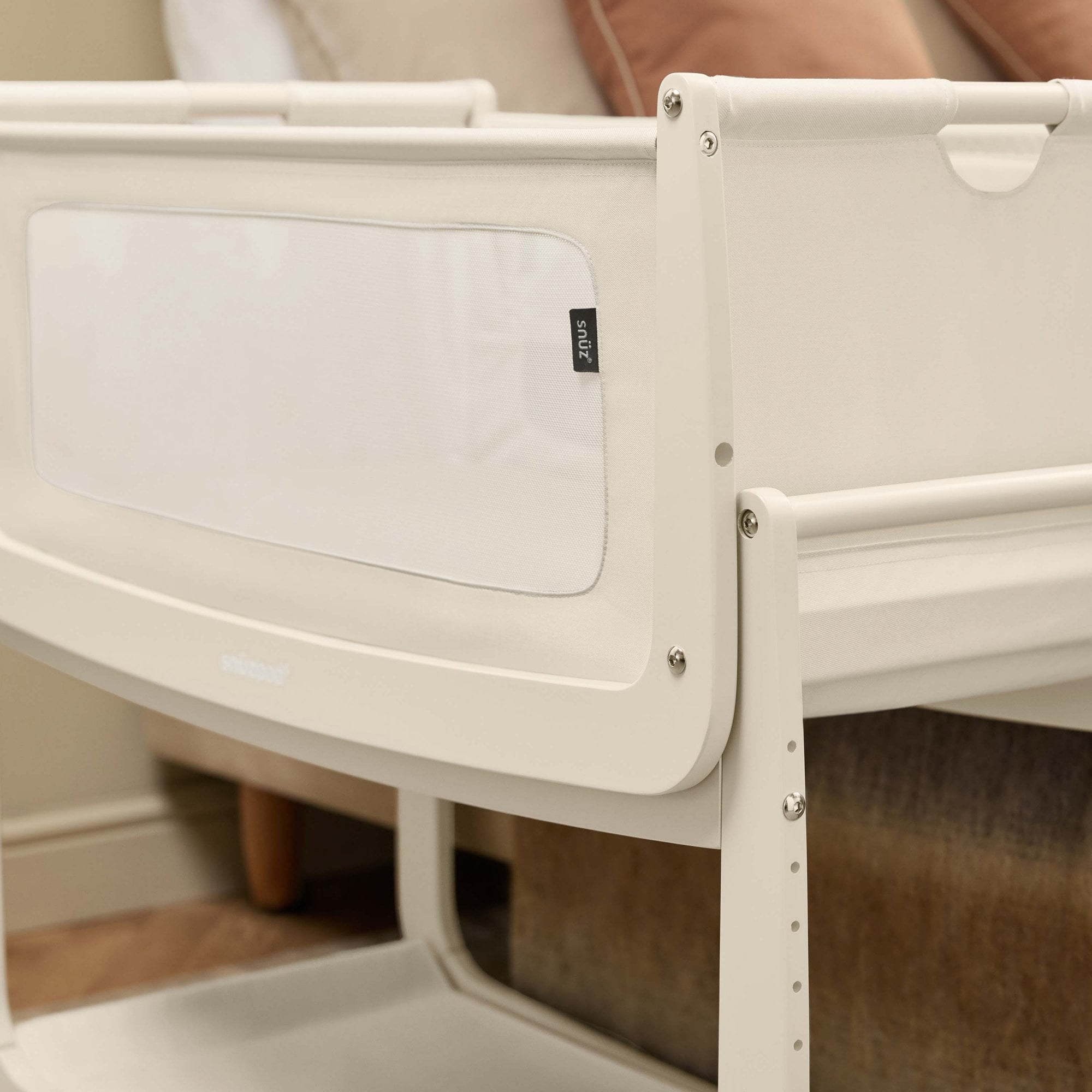 Snuz Snuzpod 5 Bedside Crib Cashmere