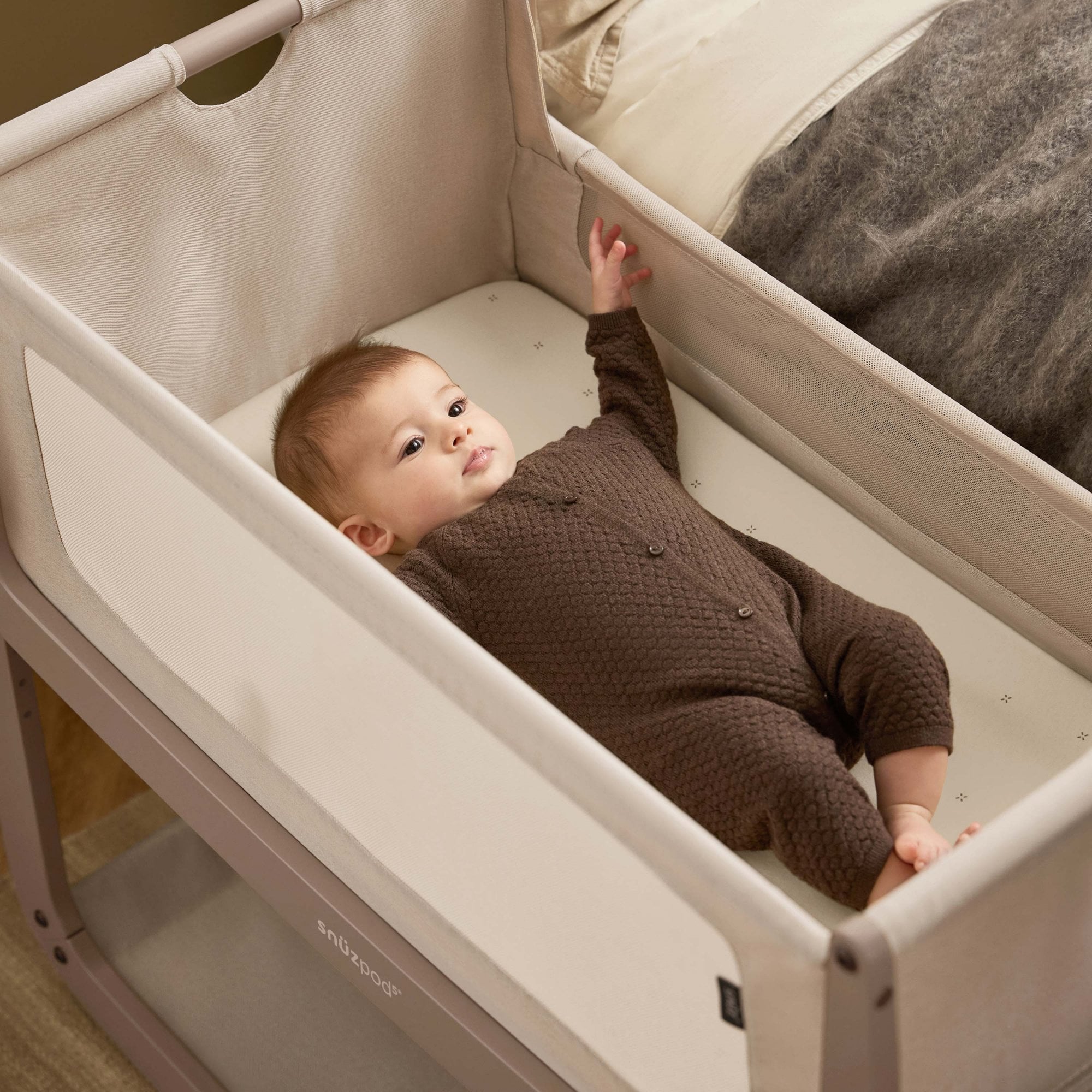 Snuz Snuzpod 5 Bedside Crib Mocha