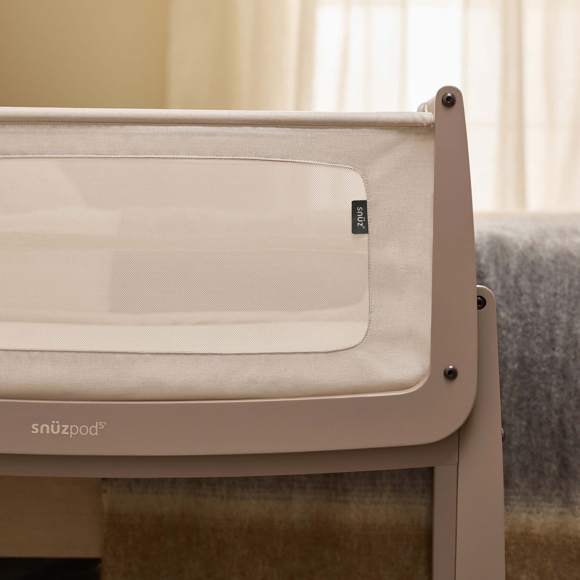 Snuz Snuzpod 5 Bedside Crib Mocha