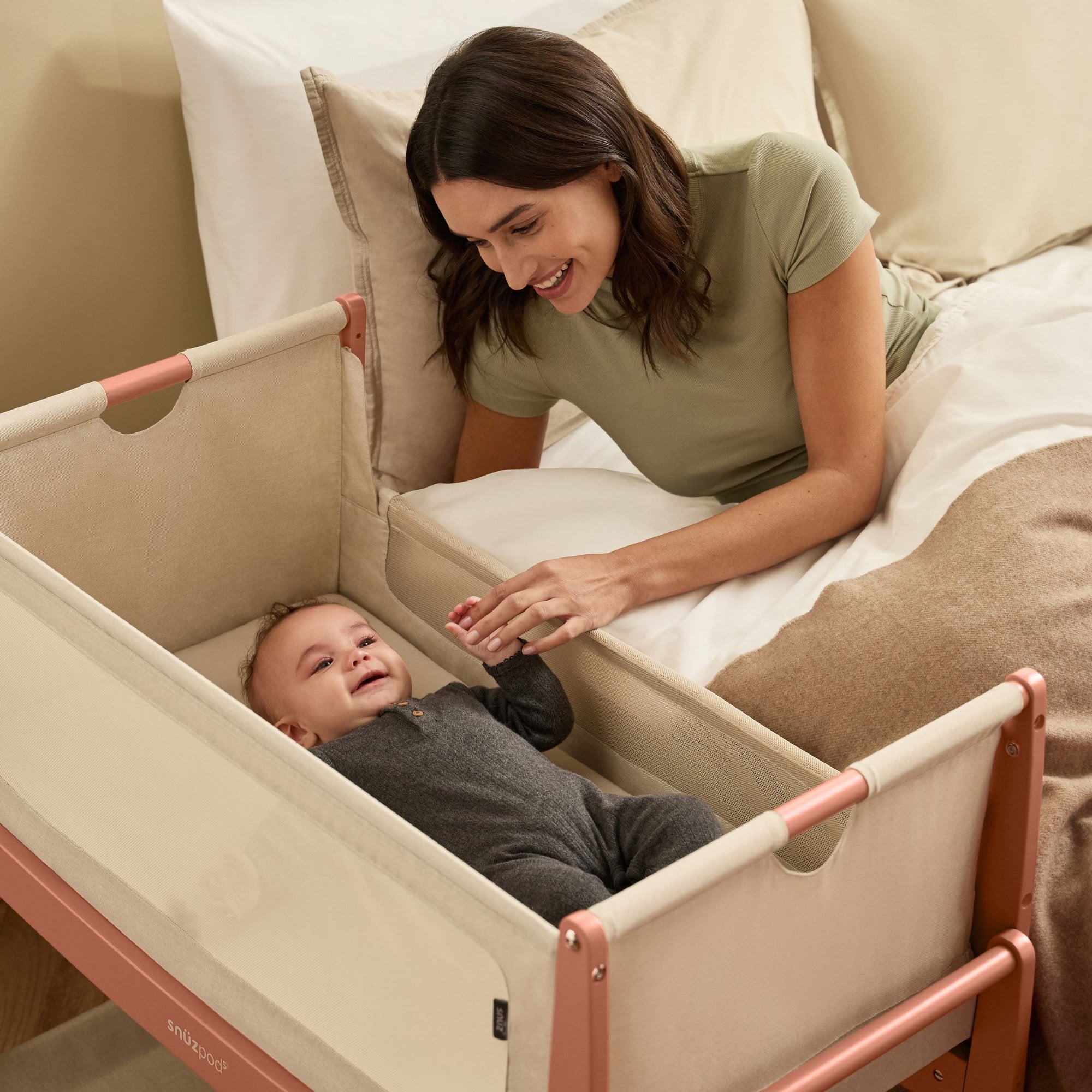 Snuz Snuzpod 5 Bedside Crib Terracotta