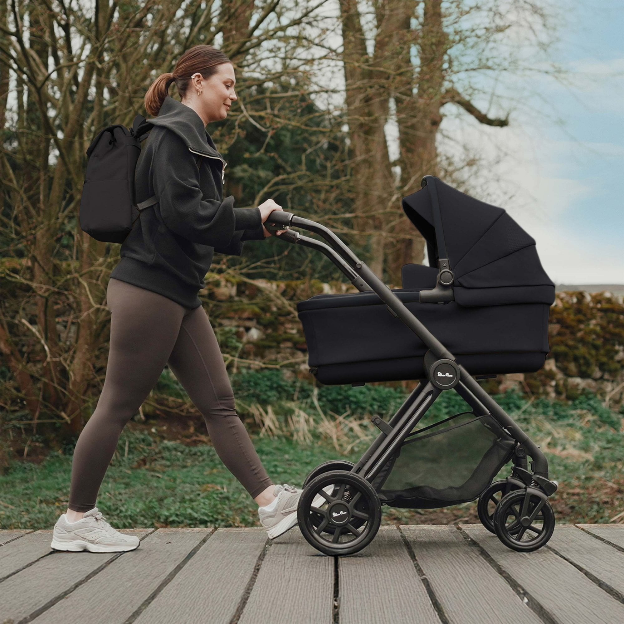 Silver Cross Reef 2 Ultimate 360 Car Seat Bundle Space