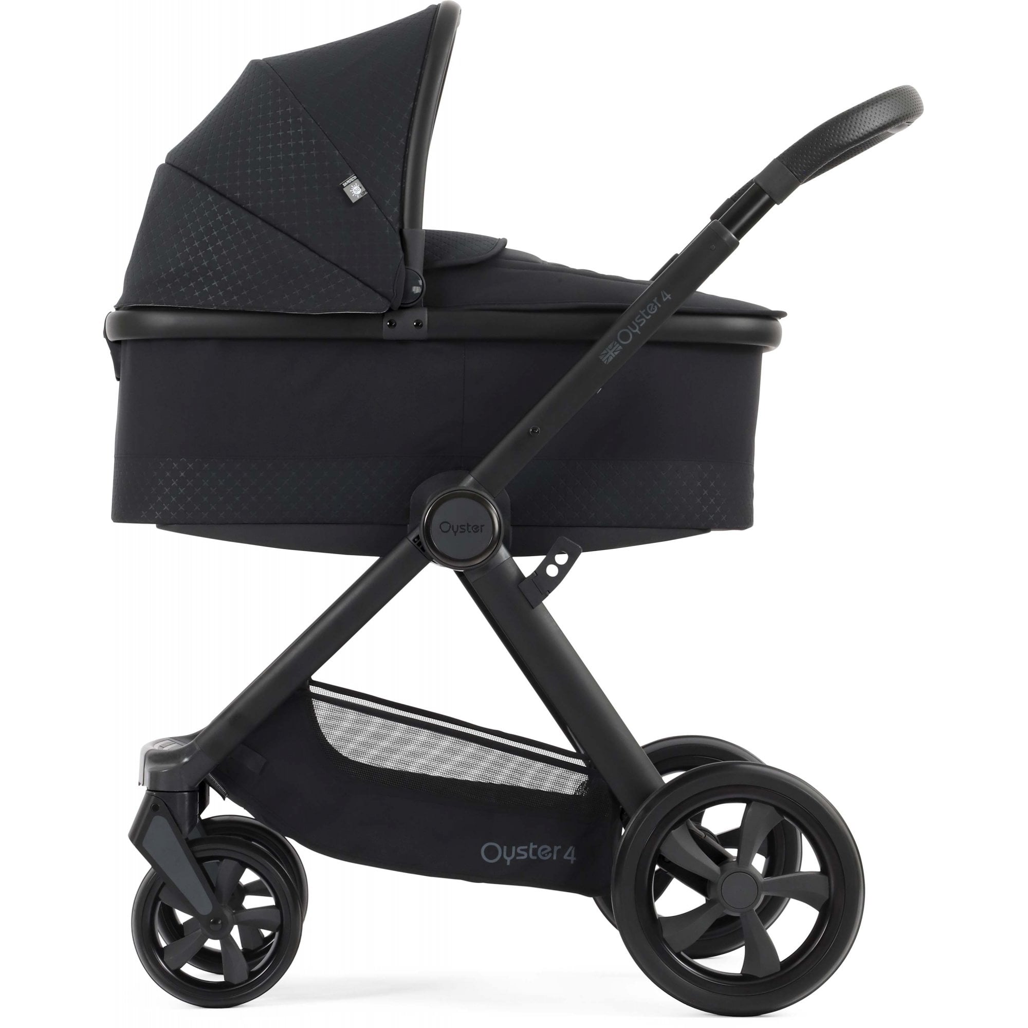 Oyster 4 Luxury Bundle Raven + Cabriofix Car Seat