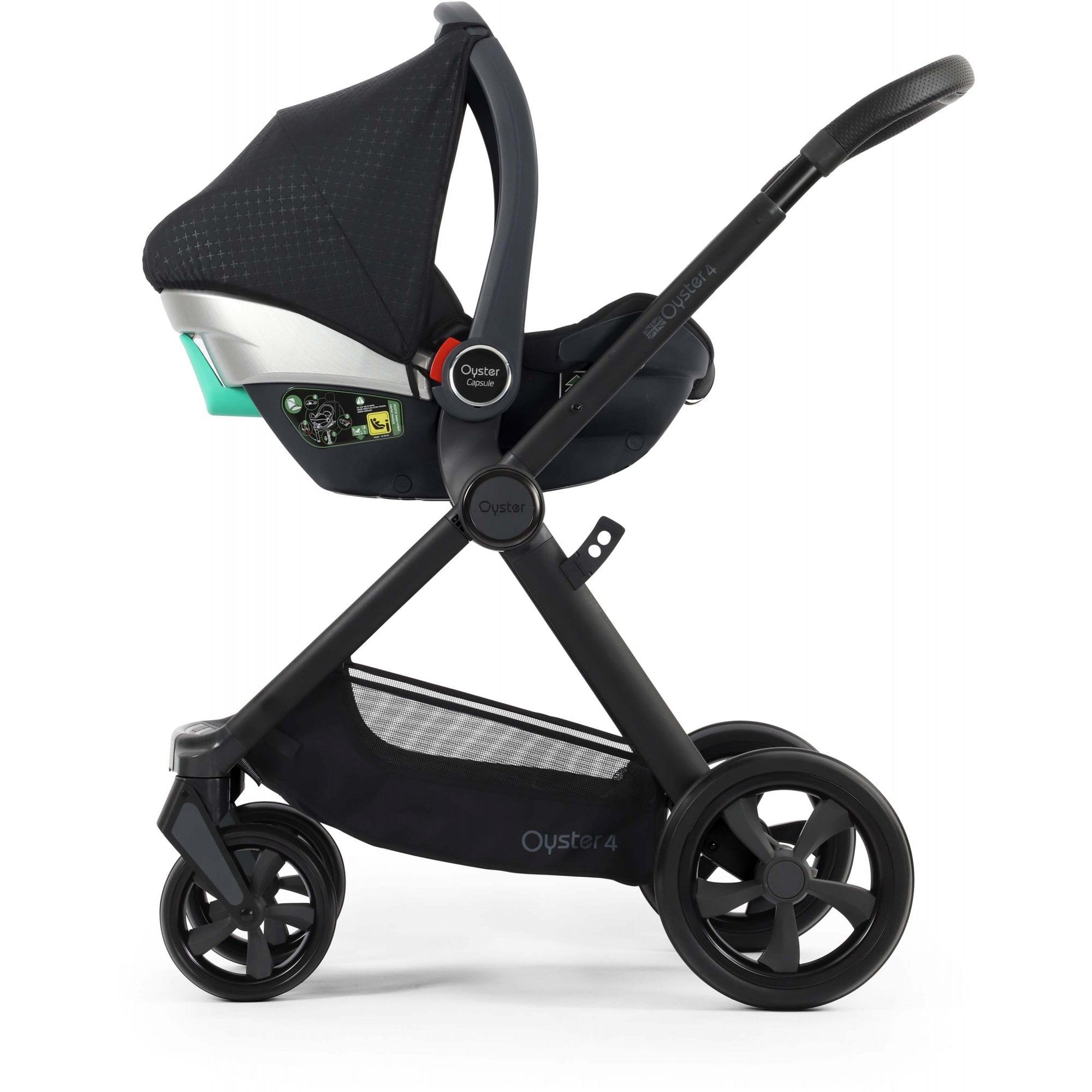 Oyster 4 Luxury Bundle Raven + Cabriofix Car Seat
