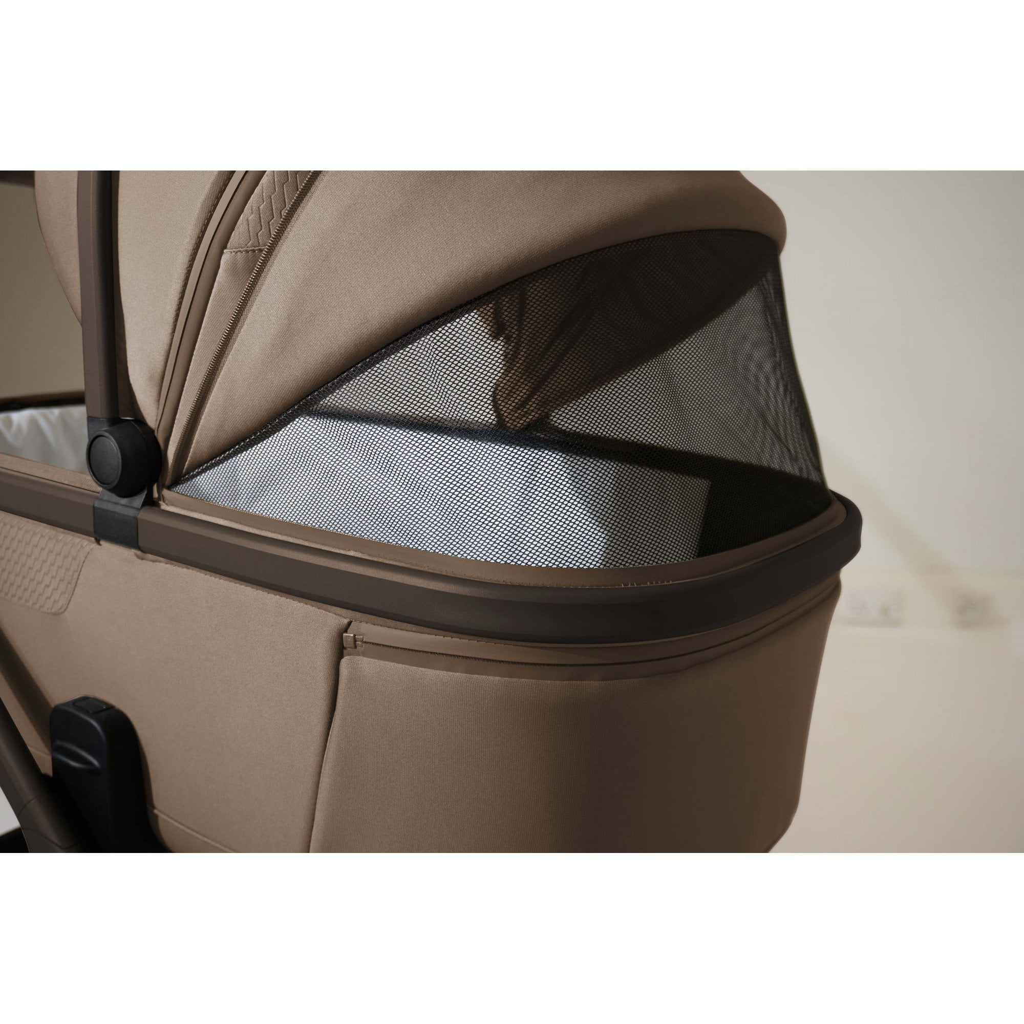 Silver Cross Cove Ultimate 360 Car Seat Family Bundle Maple