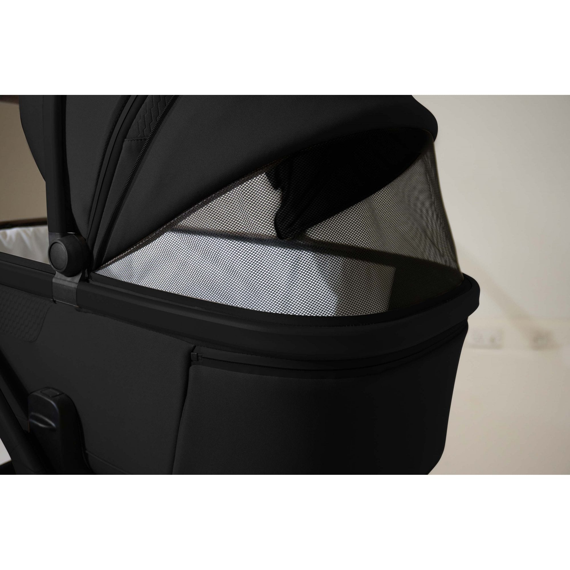 Silver Cross Cove Ultimate 360 Car Seat Family Bundle Onyx