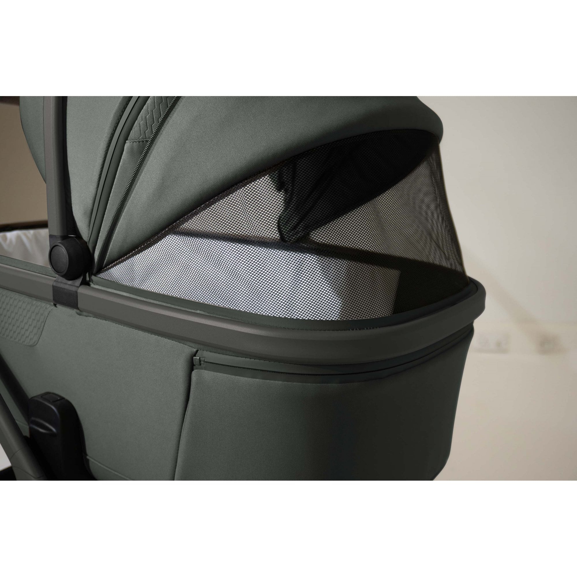 Silver Cross Cove Ultimate 360 Car Seat Bundle Pewter