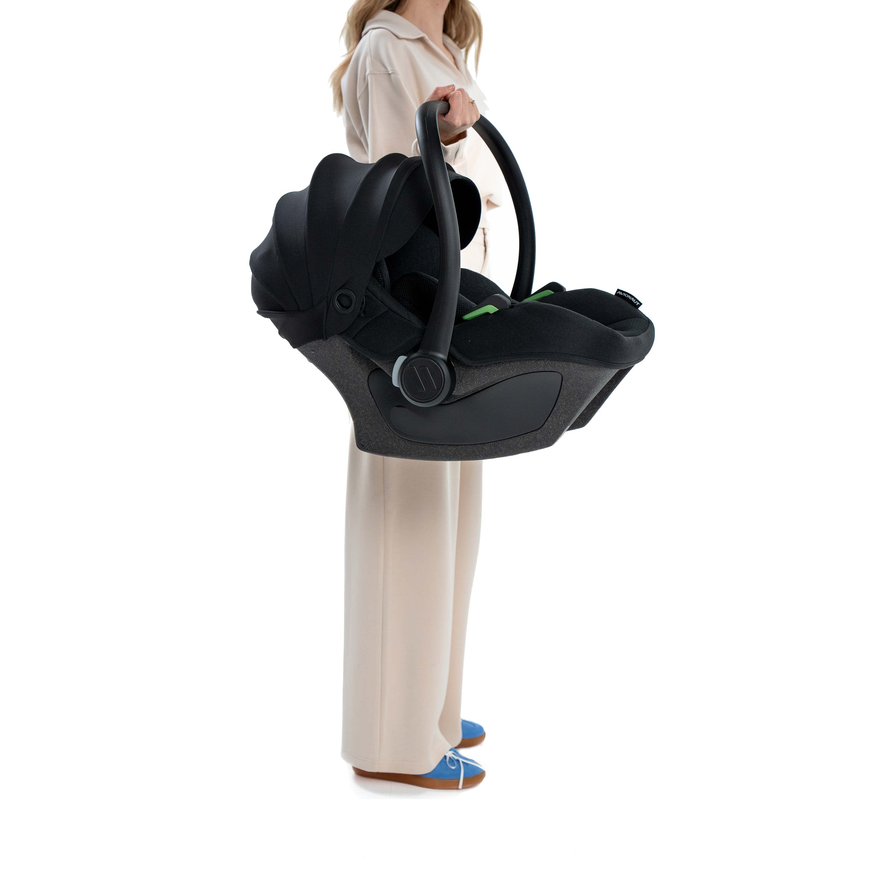 Avionaut Pixel 3 i-Size Infant Car Seat - Black