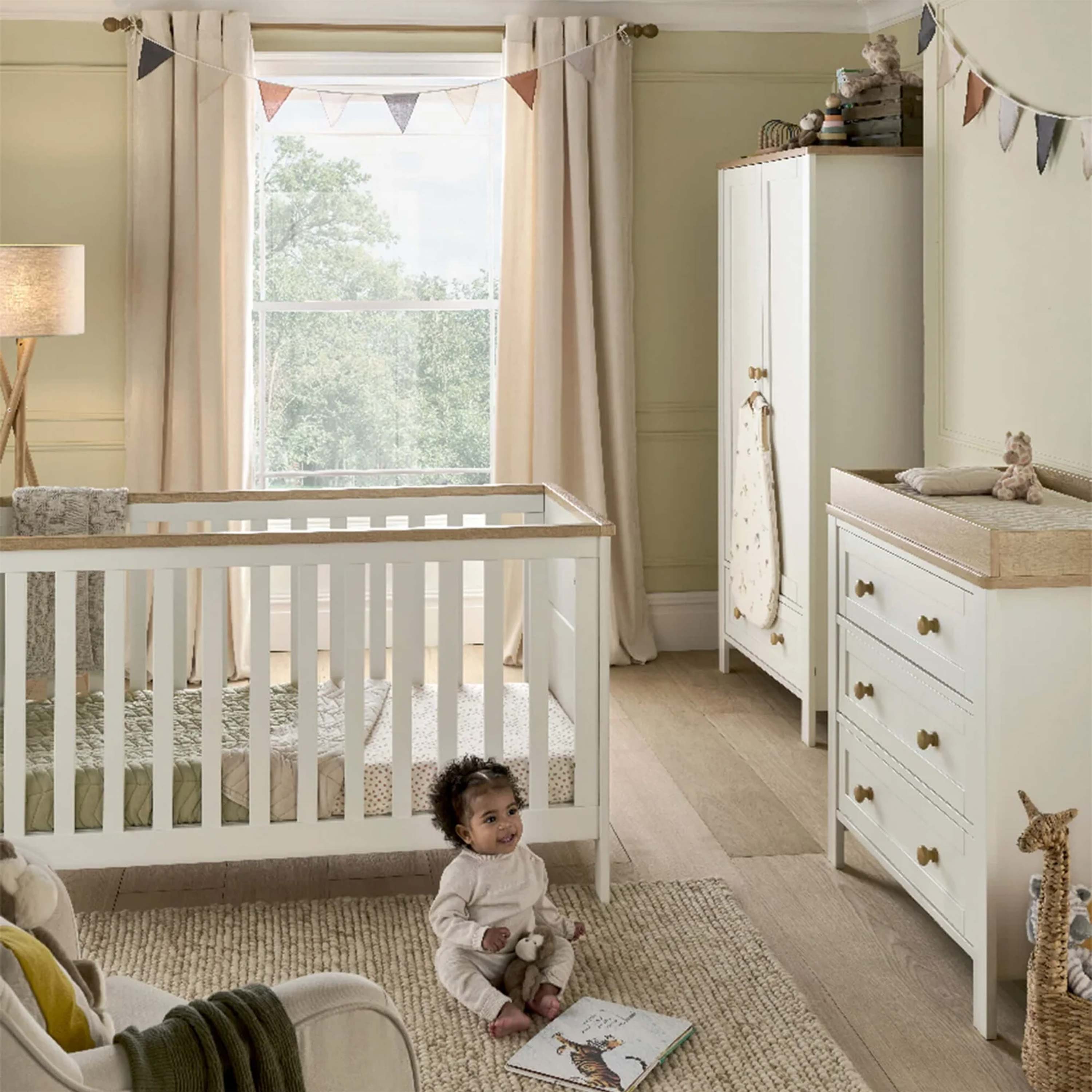 Mamas & Papas Wedmore 2 Piece Nursery Set - White