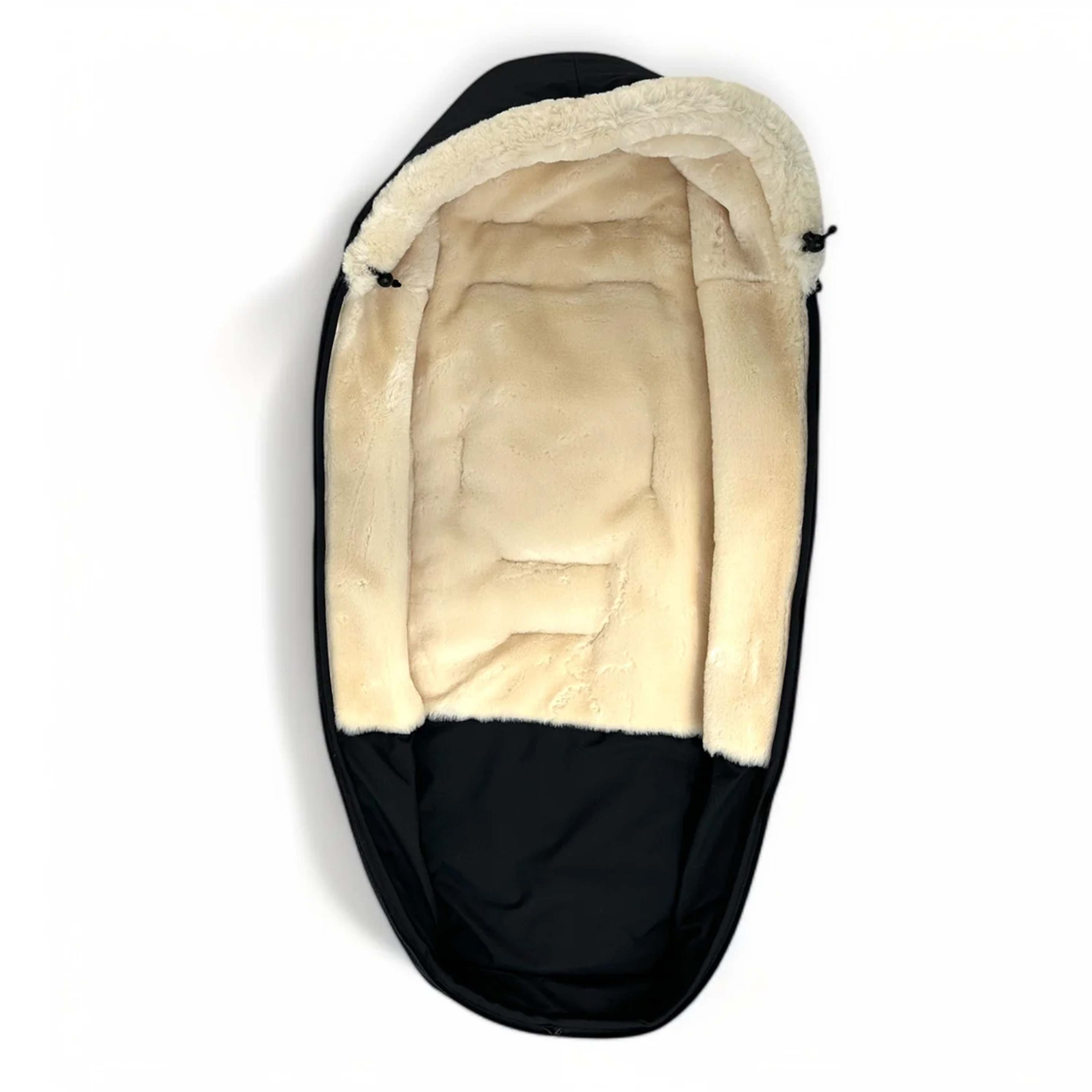 Out 'n' About Summit Edition Footmuff – Summit Black
