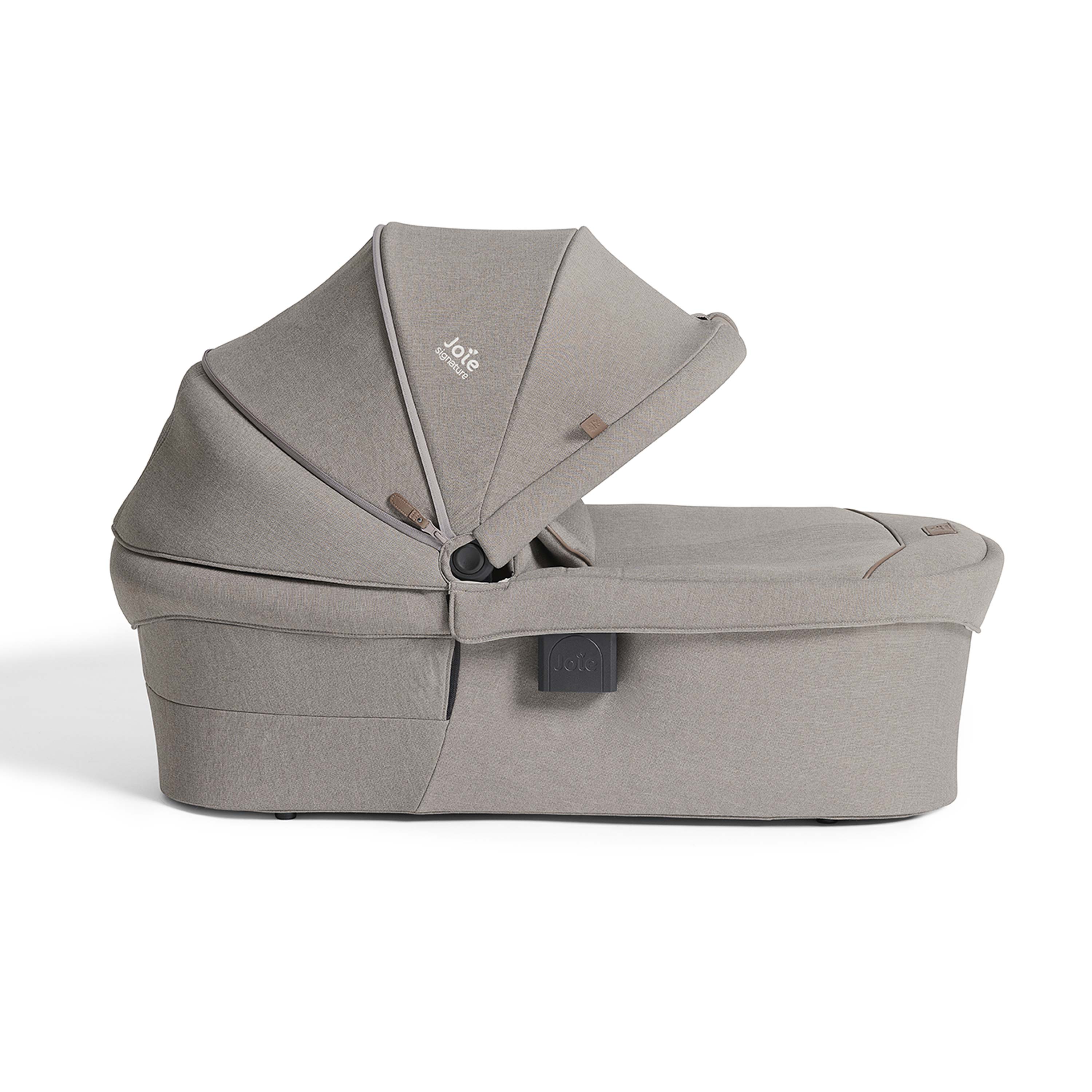 Joie Signature ramble™ xl Carrycot Maple